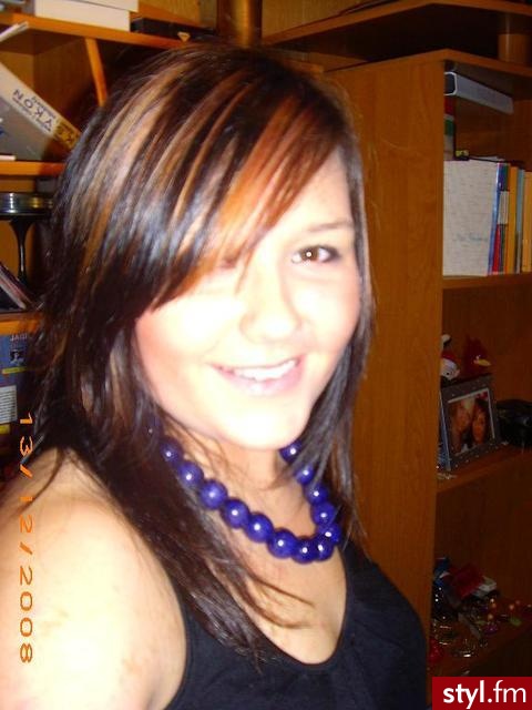 Średnie Fryzury