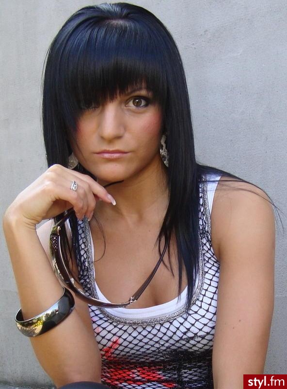 Średnie Fryzury