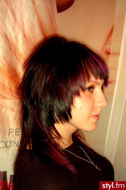 Salon Fryzjerski ,,Gabriela''Kahles Gabriela - EMO Alternatywne Średnie Fryzury