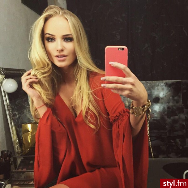 Blond Rozpuszczone Kręcone Na co dzień Długie Fryzury