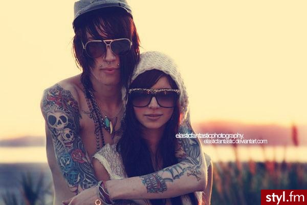 < 33. - EMO Alternatywne Średnie Fryzury