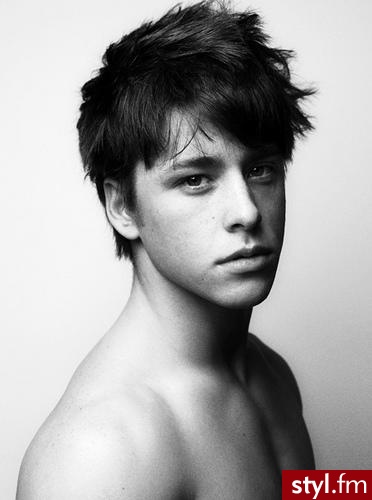 Mitch Hewer. - Średnie Męskie Fryzury
