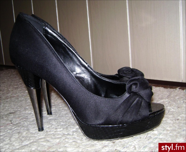 buty firmy Deichman. buciki sa na 10 cm metalowej szpilce.rozmiar 37. stan bardzo dobry. wiecej pytan GG 11161640 - Misz-masz