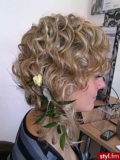 Blond Upięcie Kręcone Wieczorowe Długie Fryzury