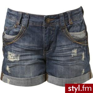 Dark Ripped Baggy Shorts - Miss Selfridge - Polyvore. Pobrano ze strony: http://www.polyvore.com/dark_ripped_baggy_shorts/thing?id=13453947 - Pozostałe Ciuchy Moda