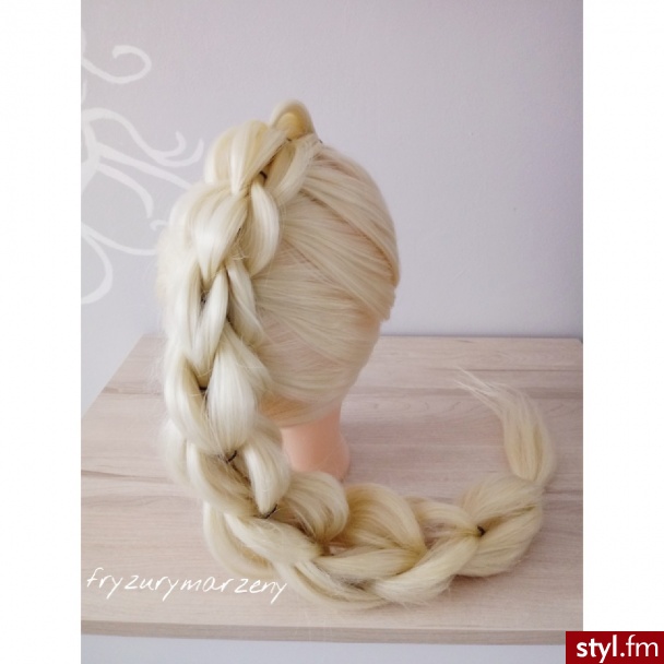 Warkocz 3 D.Warkocz multi pull through braid. - Wieczorowe Długie Fryzury