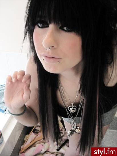 EMO Alternatywne Średnie Fryzury