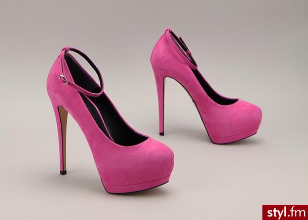 Szpilki Buty Moda