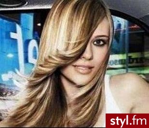 najmodniejsze włosy. Fryzury - długie włosy. najmodniejsze włosy - Internetowy Katalog Fryzur IKF.com.pl, propozycje fryzur na każdą okazję np. fryzury galeria - Długie Fryzury