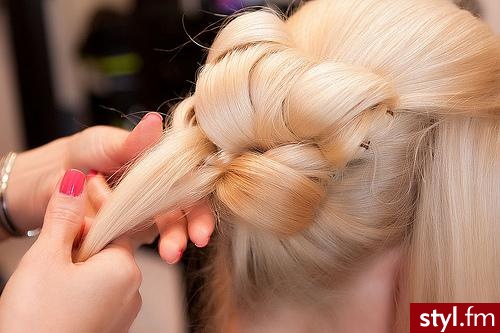 Blond Upięcie Proste Na co dzień Średnie Fryzury