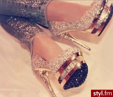 Szpilki Buty Moda