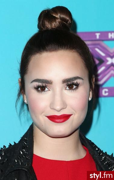 Demi Lovato - Brązowe Kok Proste Fryzury gwiazd Długie Fryzury