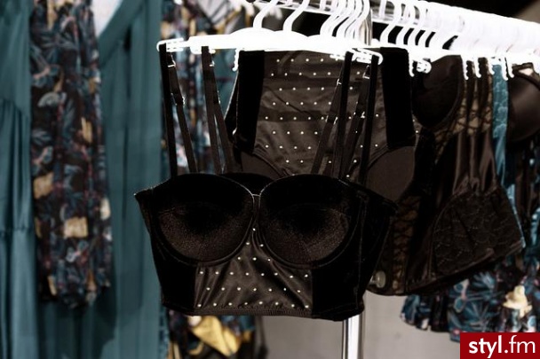 Biustonosze Bielizna Moda