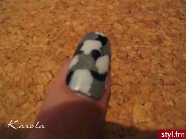 moro - Paznokcie