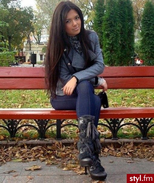 Brązowe Rozpuszczone Proste Na co dzień Długie Fryzury
