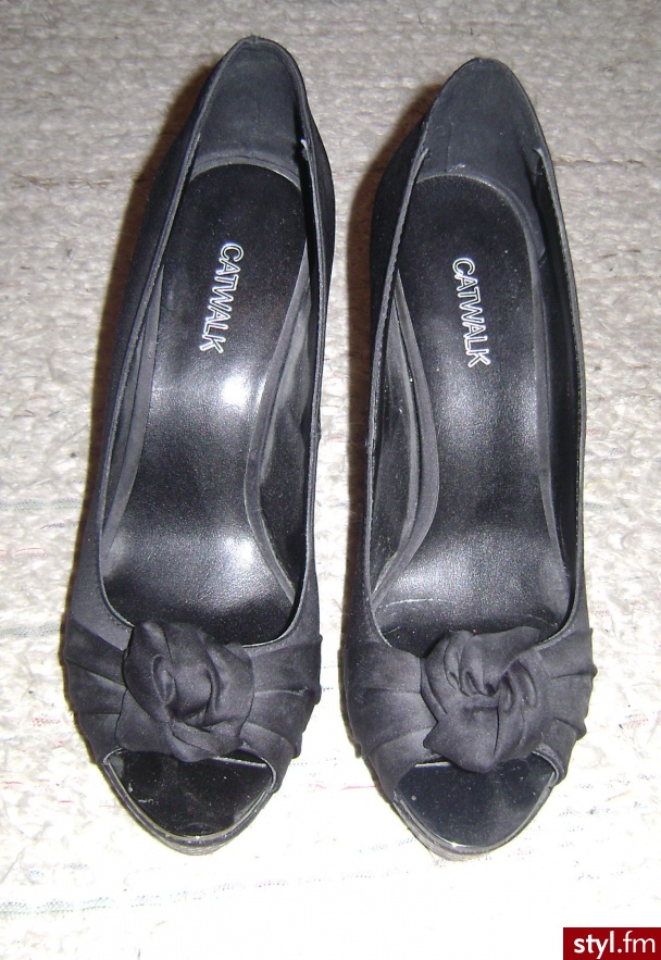 buty firmy Deichman. buciki sa na 10 cm metalowej szpilce.rozmiar 38. stan bardzo dobry. wiecej pytan GG 11161640 - Misz-masz