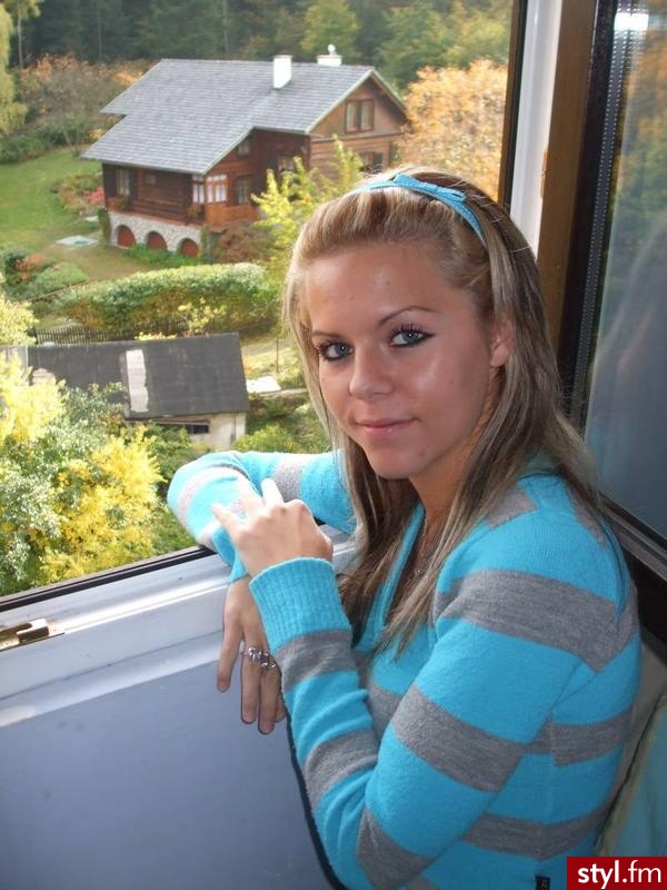 Średnie Fryzury