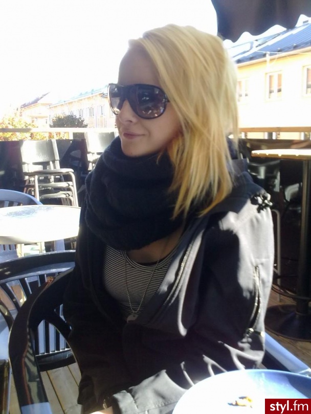 Średnie Fryzury
