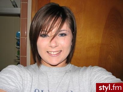 Średnie Fryzury