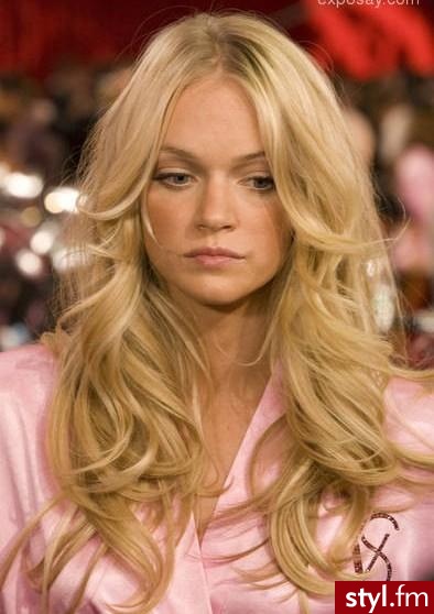 Blond Rozpuszczone Kręcone Na co dzień Długie Fryzury