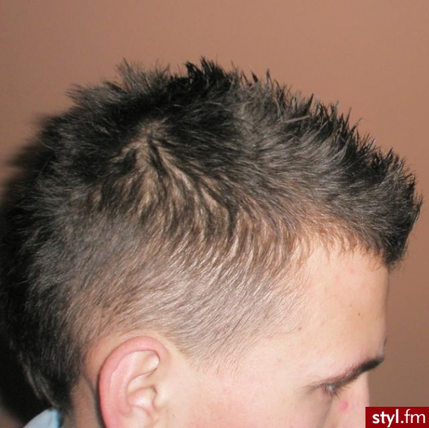 Ladna fryzura com ? :) - Punk Rock Alternatywne Średnie Fryzury