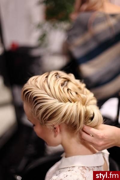 Blond Upięcie Proste Na co dzień Średnie Fryzury