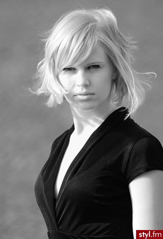 Średnie Fryzury