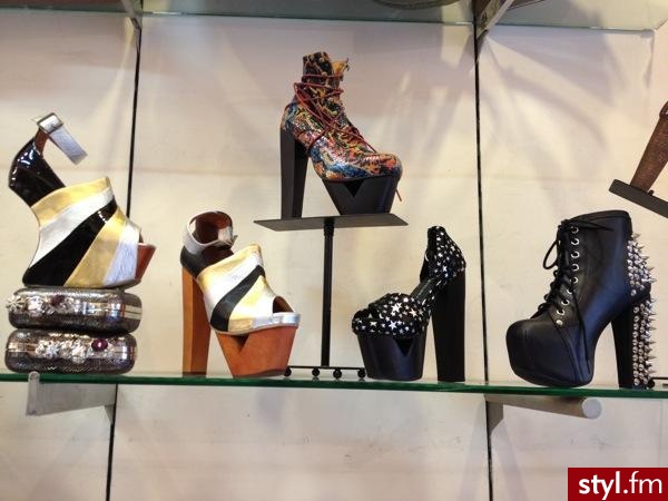 Pozostałe Buty Moda