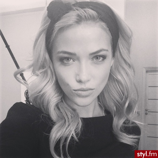 Średnie Fryzury