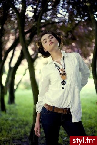 Jeżeli zdjęcie znajduje się już w galerii poproszę o link - Moda uliczna Inne Moda