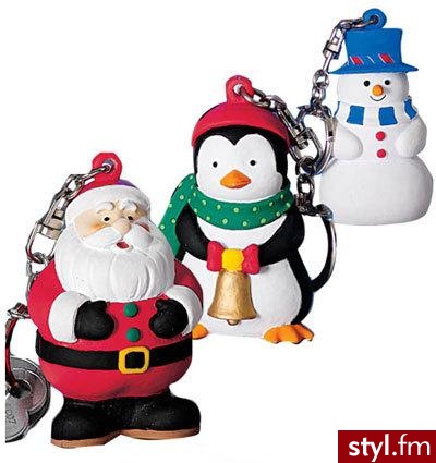 świąteczne breloczko-latarki! 
Bałwanek świeci na biało i śpiewa 'Decks the halls'. Mikołaj świeci na czerwono i krzyczy 'Ho ho ho! Merry Christmas!' natomiast Pingwinek świeci na zielono i śpiewa 'Jingle Bells' cena: 4.99$  - Gadżety Inne Moda