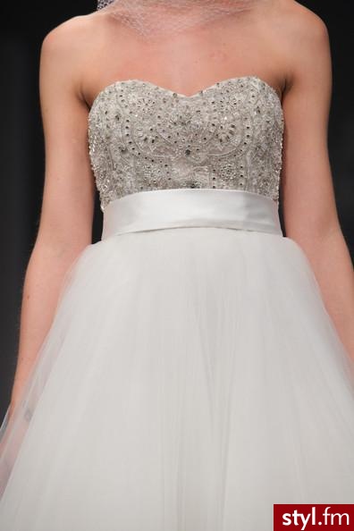Sukienki Moda