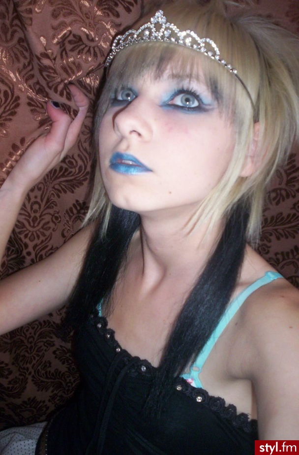 Cold. Cold Makeup - Makijaże