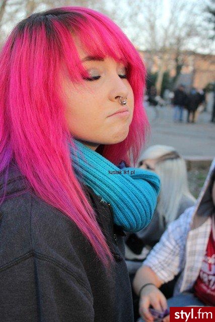 Średnie Fryzury