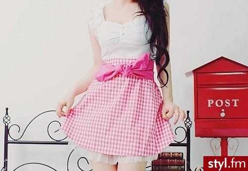 Sukienki Moda