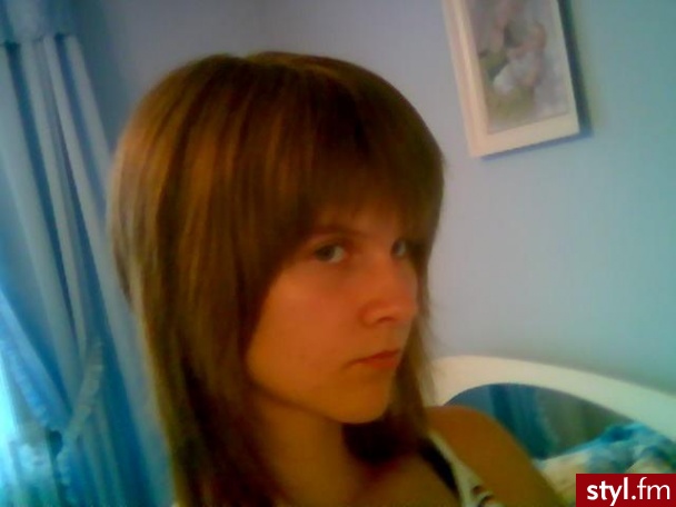 Średnie Fryzury