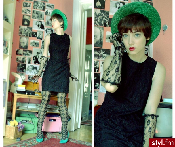 Jeżeli zdjęcie znajduje się już w galerii poproszę o link - Moda uliczna Inne Moda