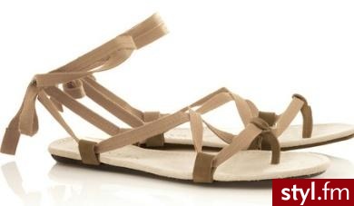 buty. Lanvin
Jeżeli już jest proszę o link - Pozostałe Buty Moda