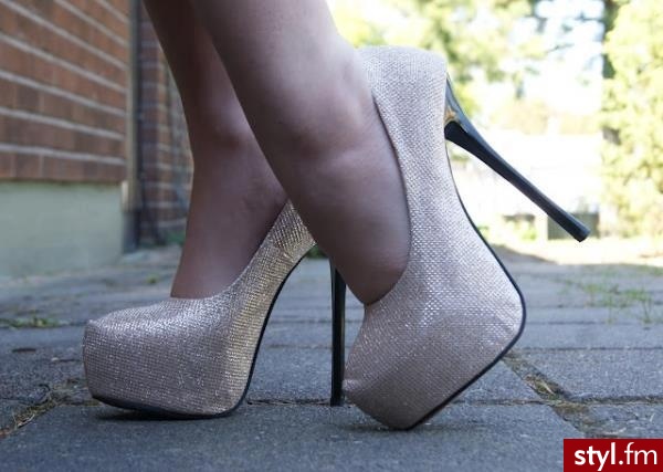 Szpilki Buty Moda