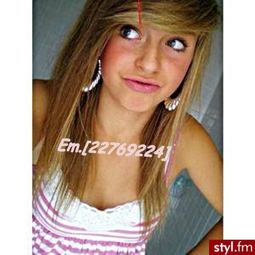 Średnie Fryzury
