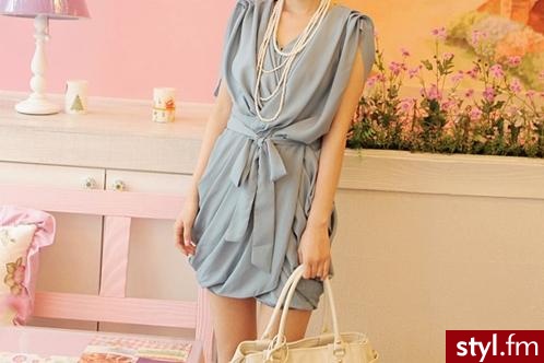 Sukienki Moda