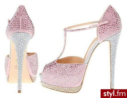 Szpilki Buty Moda