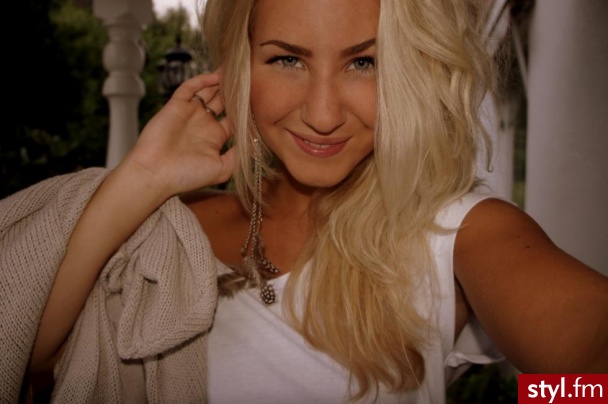 Blond Rozpuszczone Kręcone Na co dzień Długie Fryzury