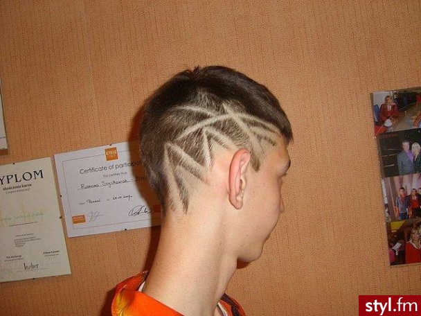 normalnie rysowac trojkaty :) - Punk Rock Alternatywne Średnie Fryzury