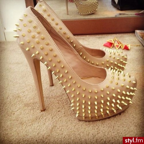 Szpilki Buty Moda