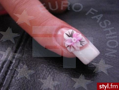 śliczny kwiatek. Szkoda, że jeszcze nie umiem ich robić - Paznokcie