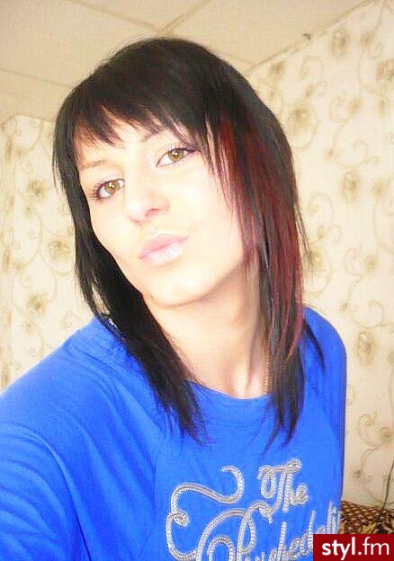 Średnie Fryzury