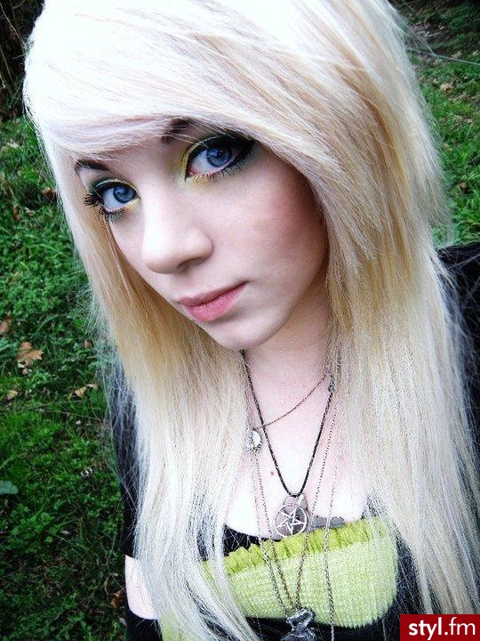 Blond Rozpuszczone Proste z grzywką Na co dzień Długie Fryzury