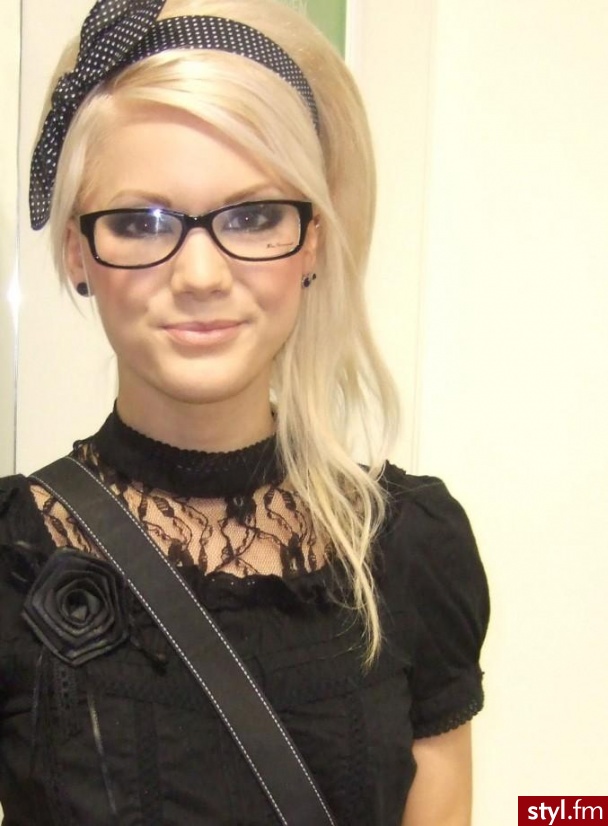 Średnie Fryzury