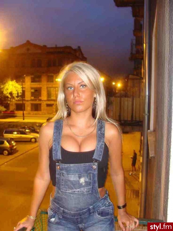 Średnie Fryzury